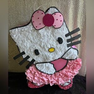 Hello Kitty Pink and White Piñata